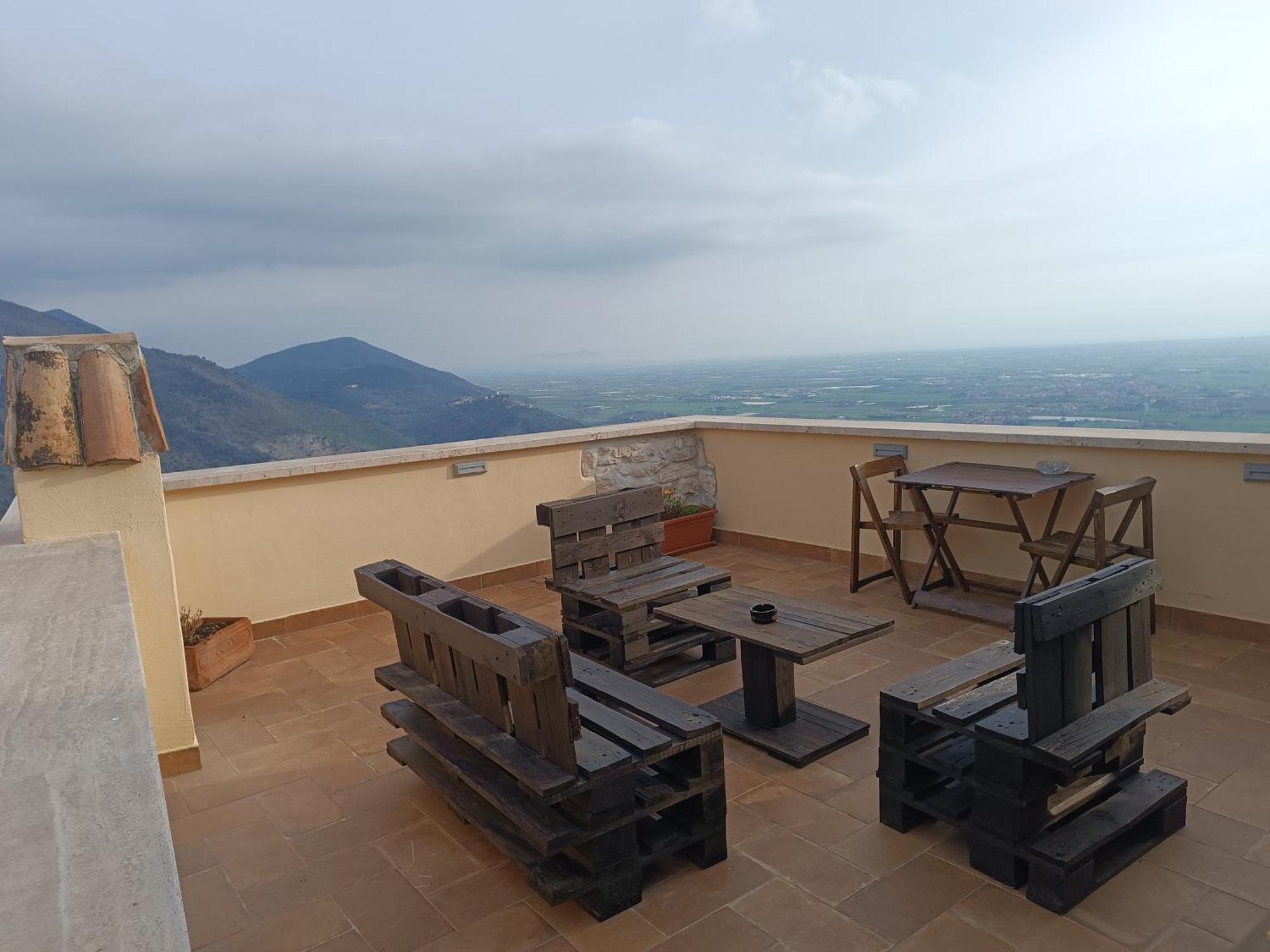 La Rupe Bed And Breakfast Norma Номер фото