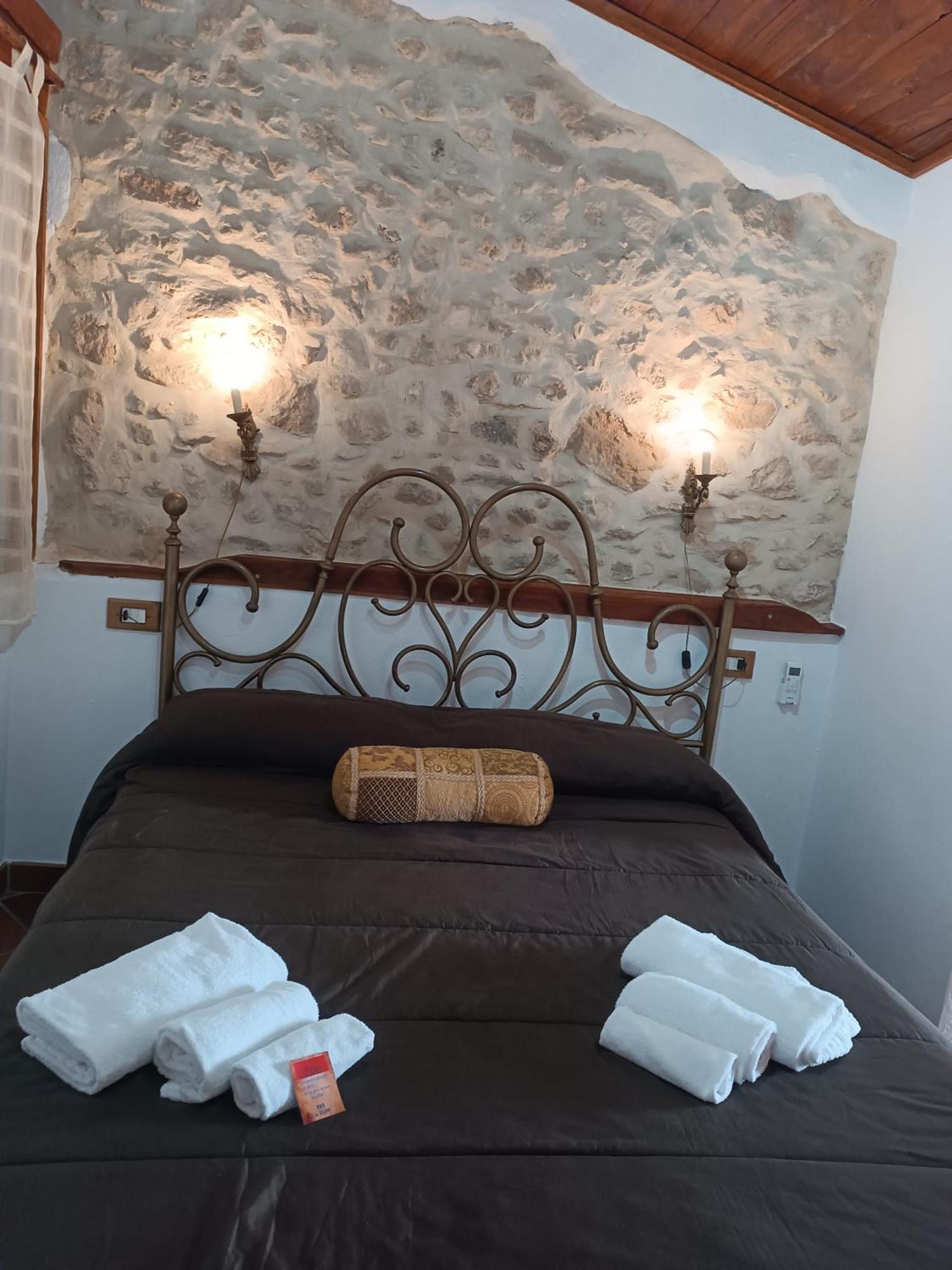 La Rupe Bed And Breakfast Norma Номер фото