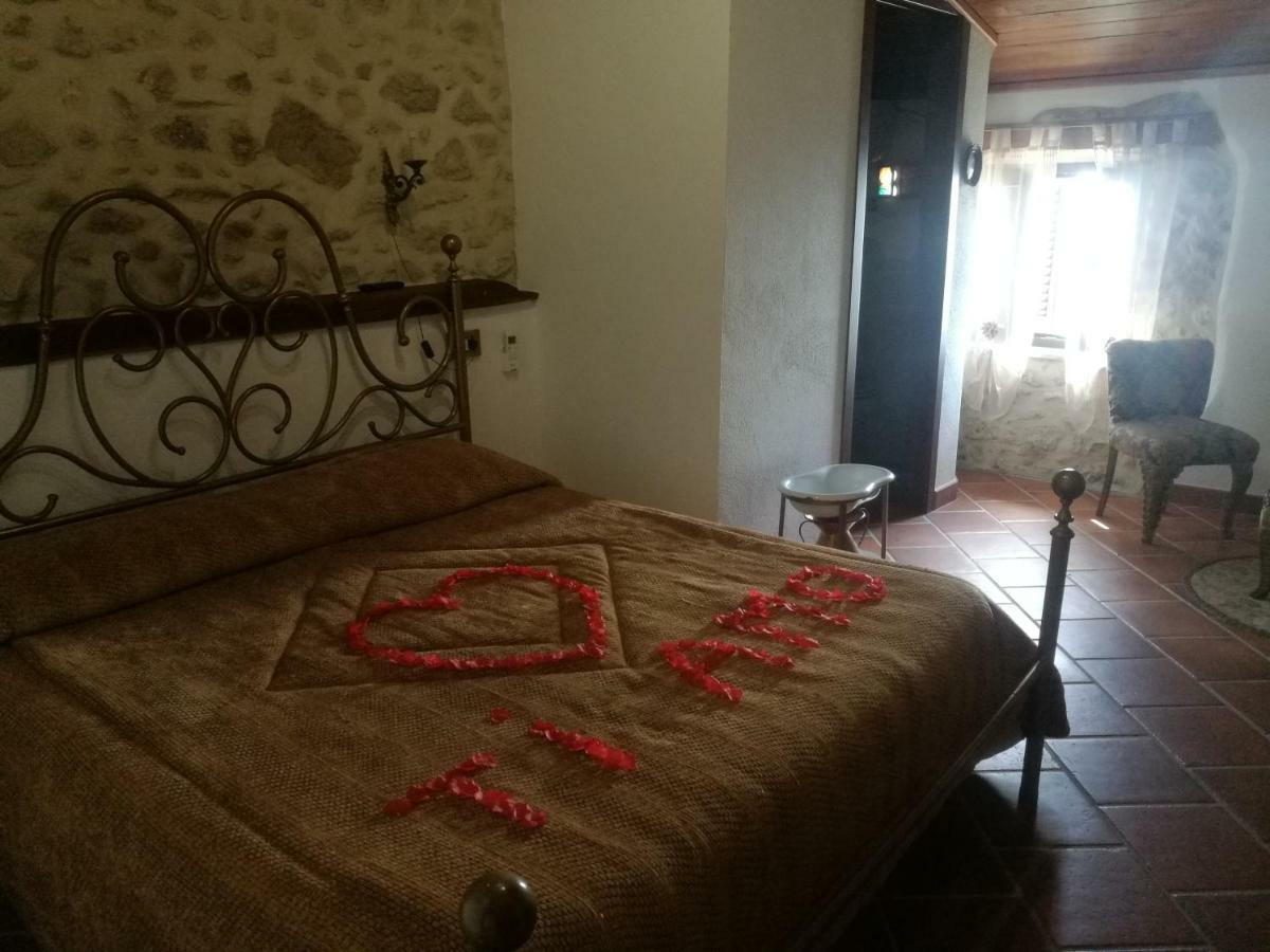 La Rupe Bed And Breakfast Norma Екстер'єр фото