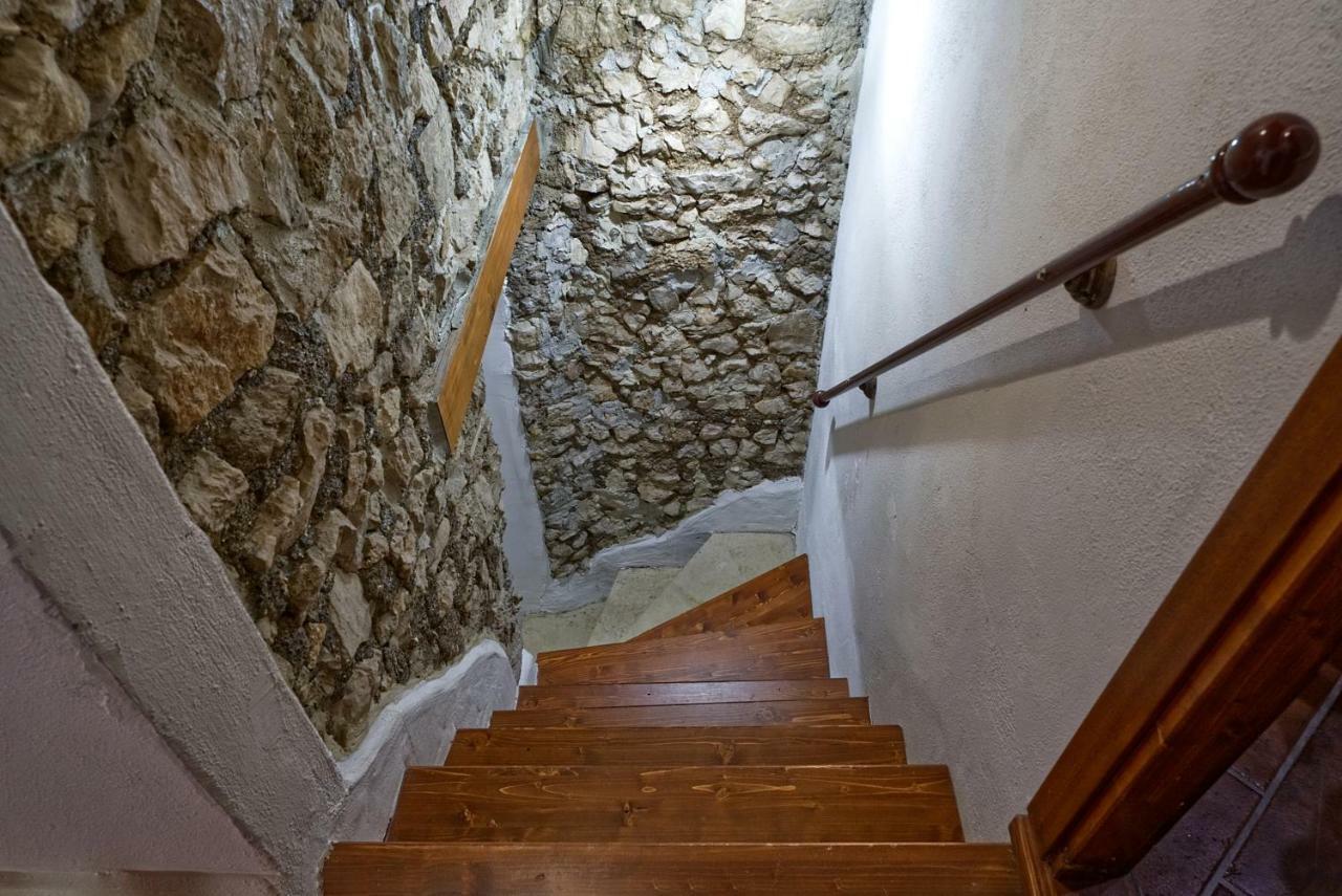 La Rupe Bed And Breakfast Norma Екстер'єр фото