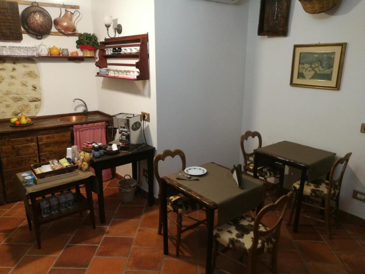 La Rupe Bed And Breakfast Norma Екстер'єр фото