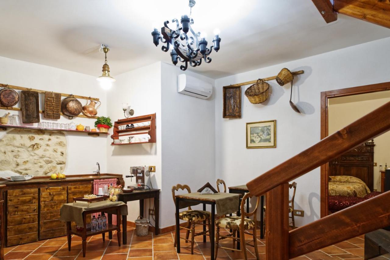 La Rupe Bed And Breakfast Norma Екстер'єр фото